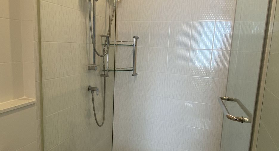 For sale 1 bed condo in Watthana, Bangkok