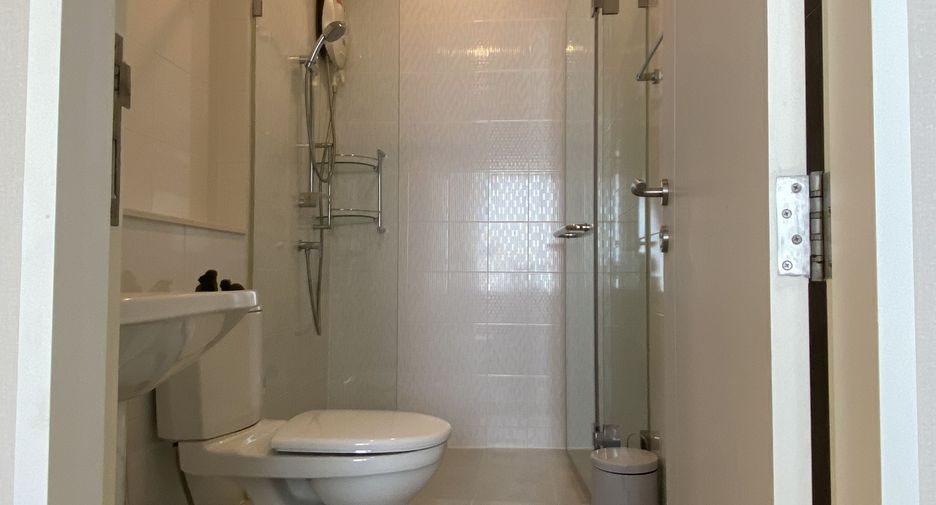 For sale 1 bed condo in Watthana, Bangkok