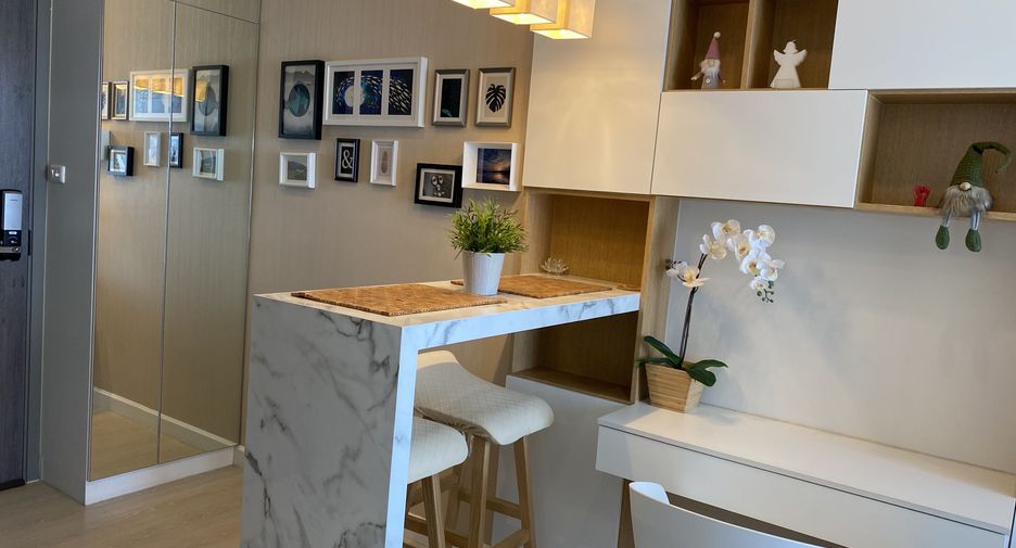 For sale 1 bed condo in Watthana, Bangkok