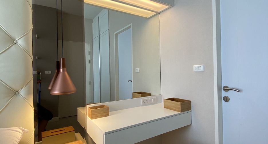 For sale 1 bed condo in Watthana, Bangkok