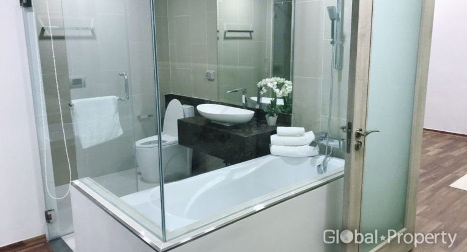 For sale 2 bedrooms condo in Pratumnak, Pattaya