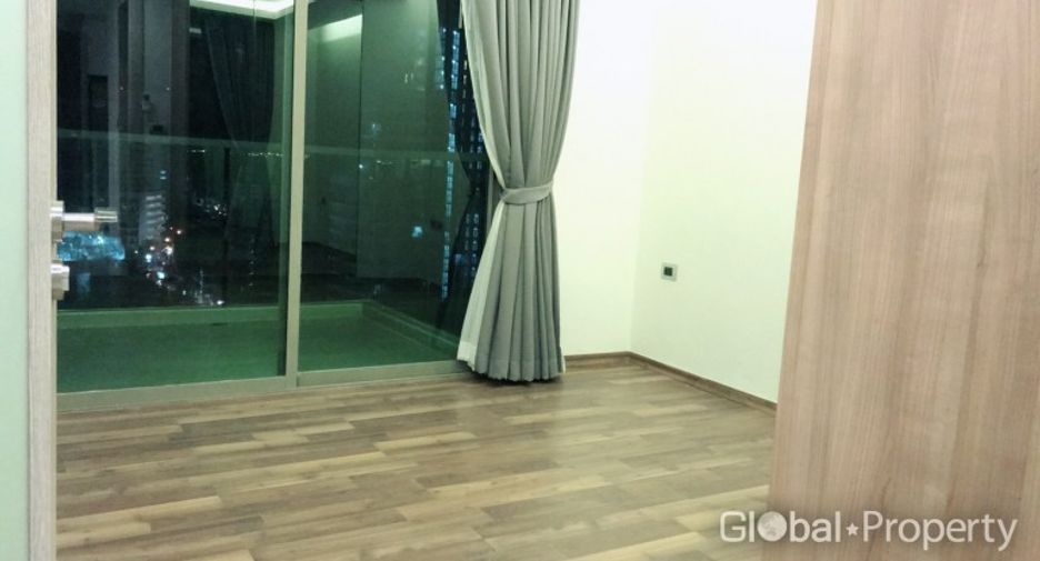 For sale 2 bedrooms condo in Pratumnak, Pattaya