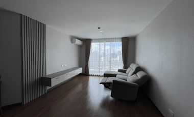 For rent 2 bed condo in Huai Khwang, Bangkok