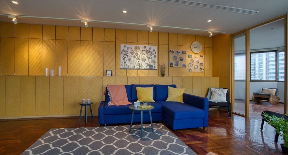 For rent 2 bed condo in Khlong Toei, Bangkok