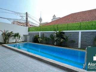 For rent and for sale 6 bedrooms house in Bang Lamung, Chonburi