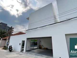 For rent and for sale 6 bedrooms house in Bang Lamung, Chonburi