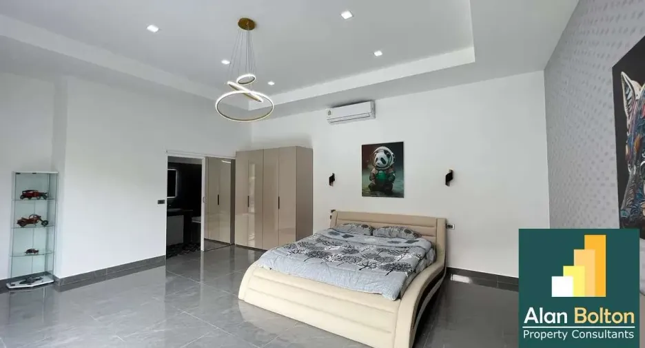 For rent and for sale 6 bedrooms house in Bang Lamung, Chonburi