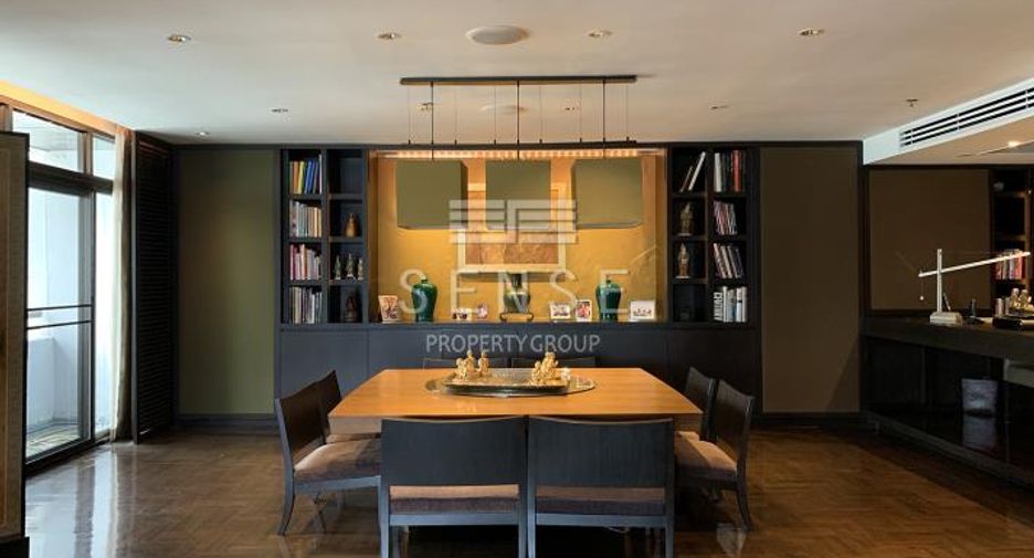 For sale 2 bed condo in Watthana, Bangkok