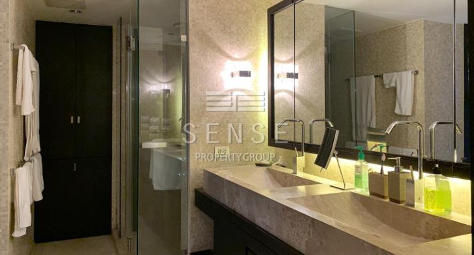 For sale 2 bed condo in Watthana, Bangkok
