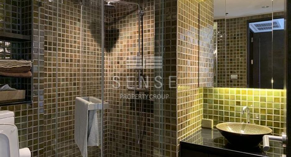 For sale 2 bed condo in Watthana, Bangkok