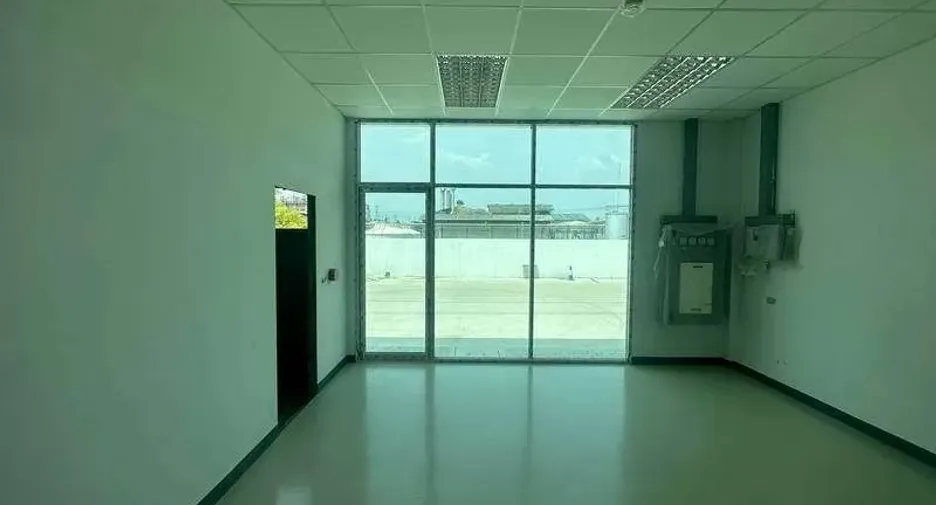For rent warehouse in Khlong Luang, Pathum Thani