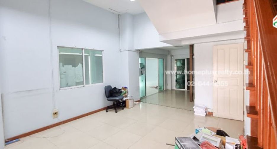 For sale 11 bedrooms retail Space in Bueng Kum, Bangkok