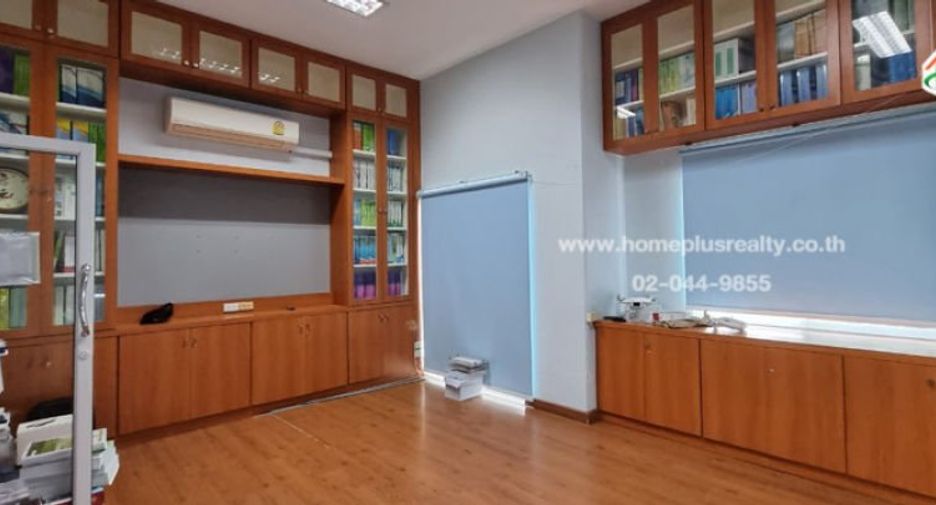 For sale 11 bedrooms retail Space in Bueng Kum, Bangkok