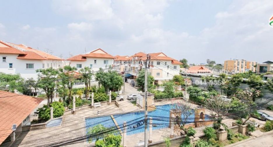 For sale 11 bedrooms retail Space in Bueng Kum, Bangkok