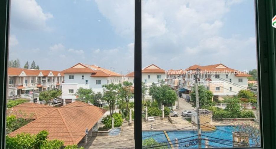 For sale 11 bedrooms retail Space in Bueng Kum, Bangkok