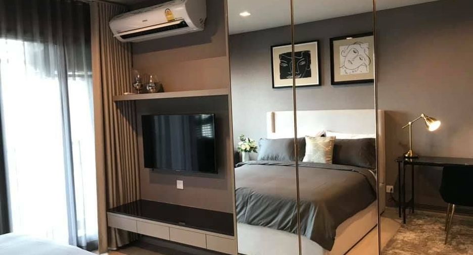 For sale studio condo in Pathum Wan, Bangkok