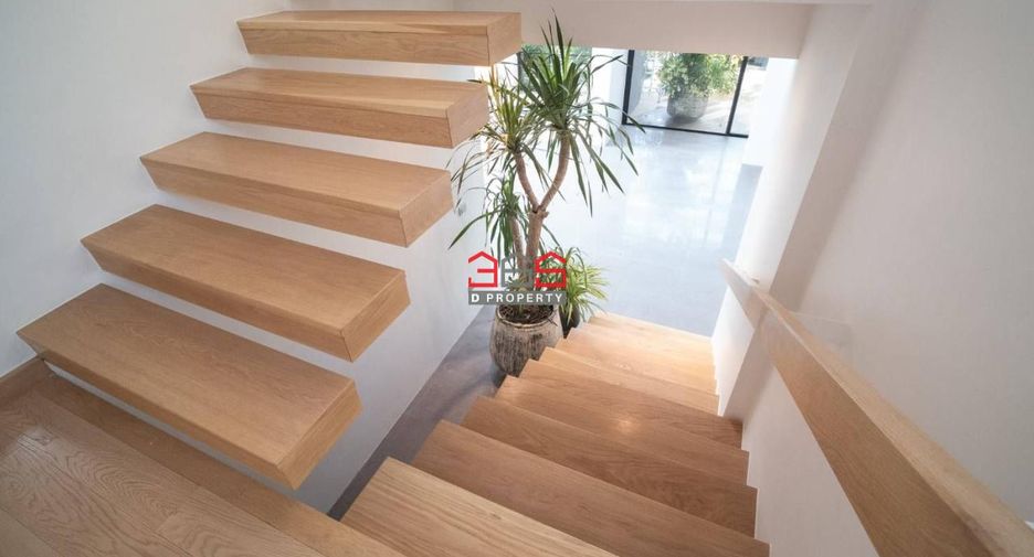 Haus zum Kauf mit 5 Zimmer in Watthana, Bangkok