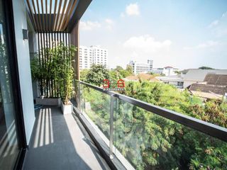 Haus zum Kauf mit 5 Zimmer in Watthana, Bangkok