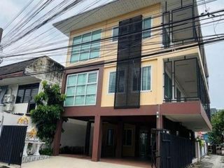 For rent 3 Beds office in Bang Sue, Bangkok