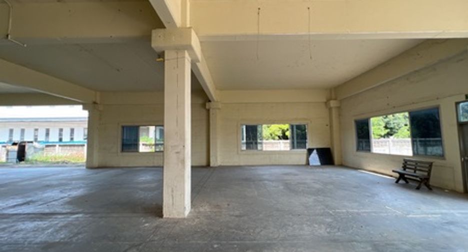 For sale warehouse in Saraphi, Chiang Mai