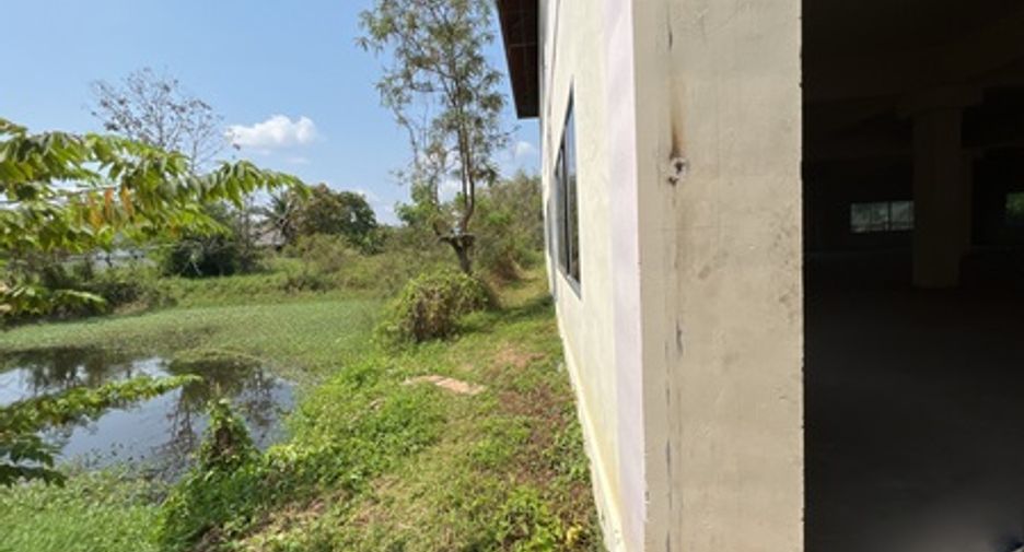 For sale warehouse in Saraphi, Chiang Mai