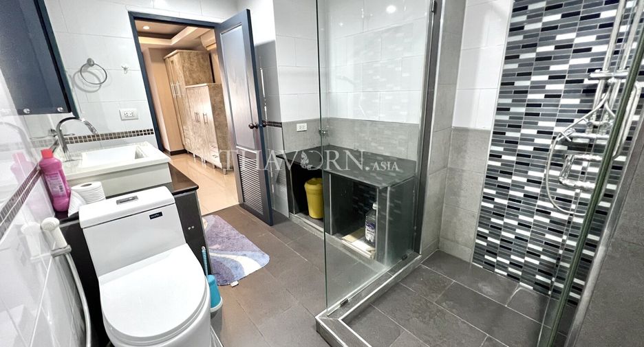For sale 2 bedrooms condo in Bang Lamung, Chonburi