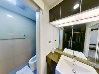 For sale 1 bed condo in Khlong Toei, Bangkok