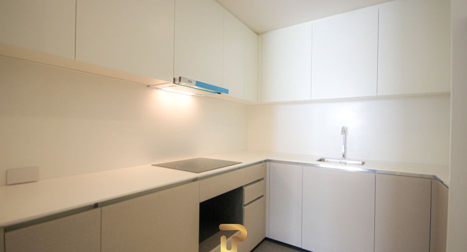 For sale 3 bed apartment in Hua Hin, Prachuap Khiri Khan