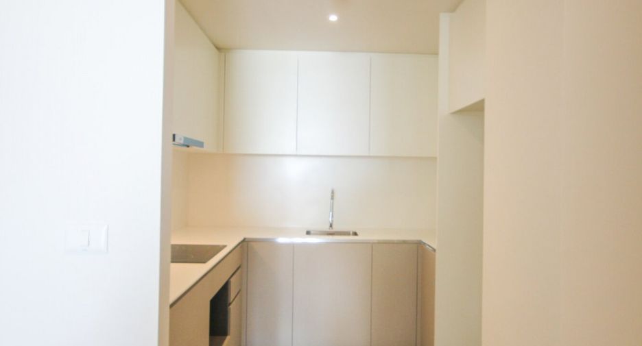 For sale 3 bed apartment in Hua Hin, Prachuap Khiri Khan