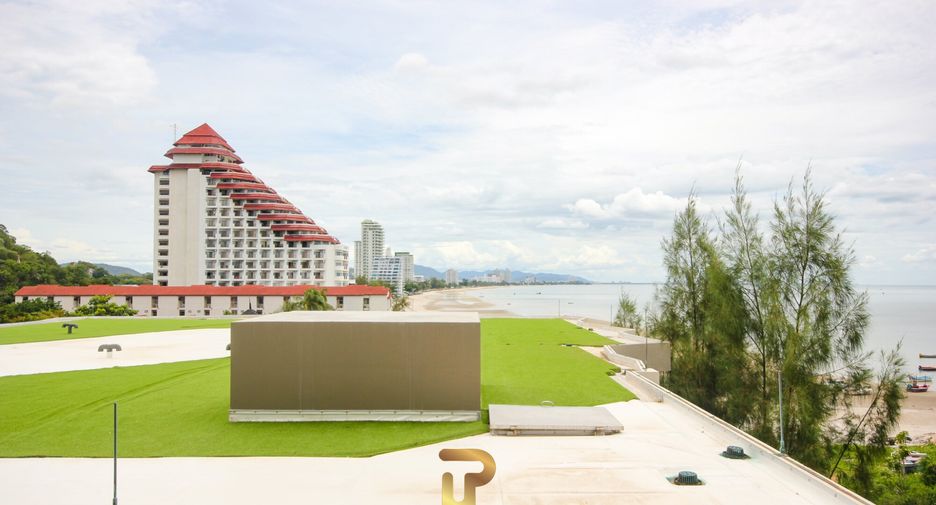 For sale 3 bed apartment in Hua Hin, Prachuap Khiri Khan
