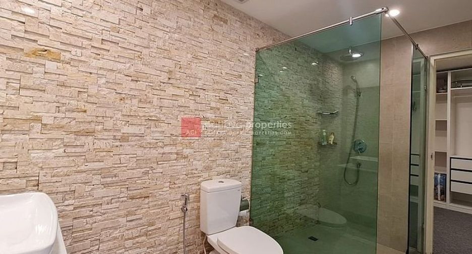 For rent 2 bedrooms condo in Bang Lamung, Chonburi