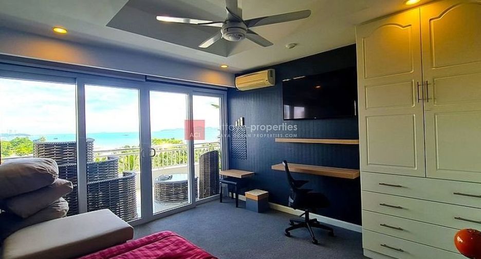 For rent 2 bedrooms condo in Bang Lamung, Chonburi