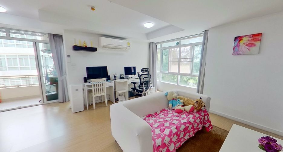 For sale 2 bed condo in San Sai, Chiang Mai