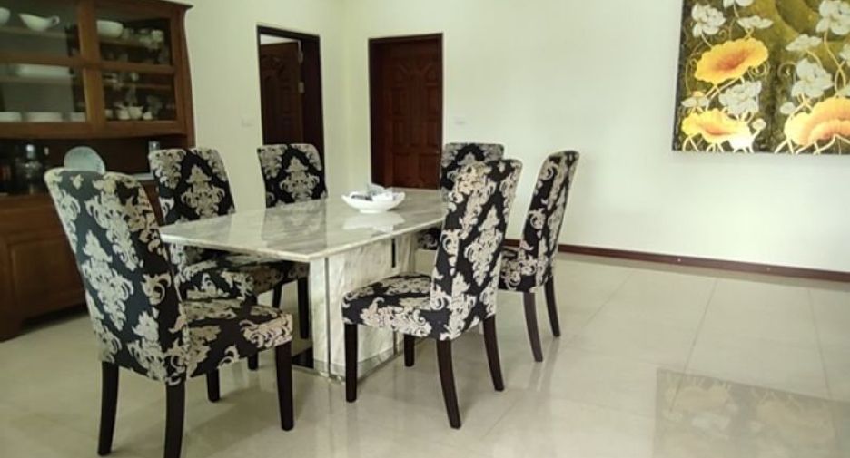 For sale 2 bedrooms house in Saraphi, Chiang Mai