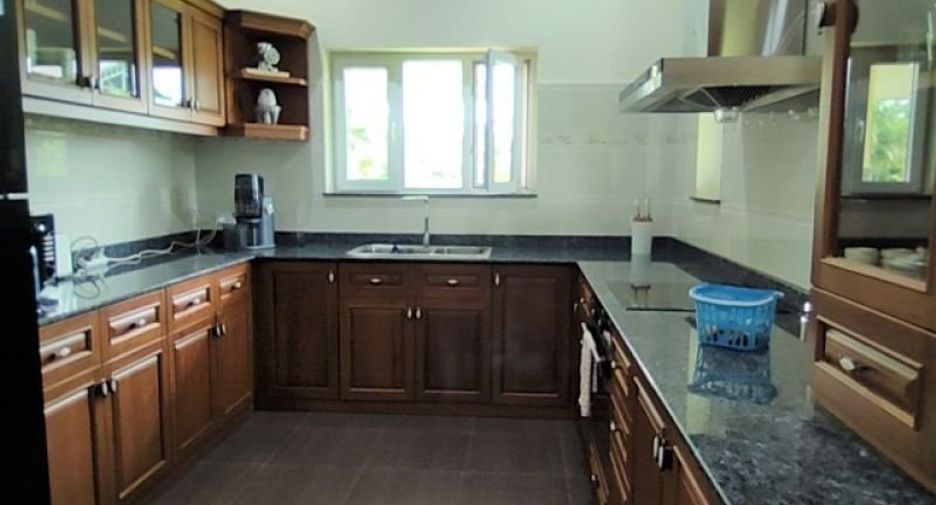 For sale 2 bedrooms house in Saraphi, Chiang Mai