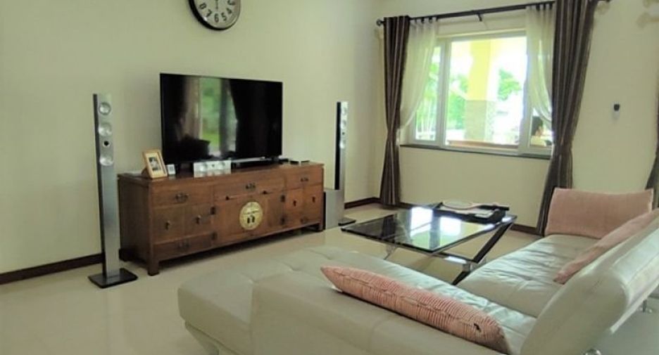For sale 2 bedrooms house in Saraphi, Chiang Mai