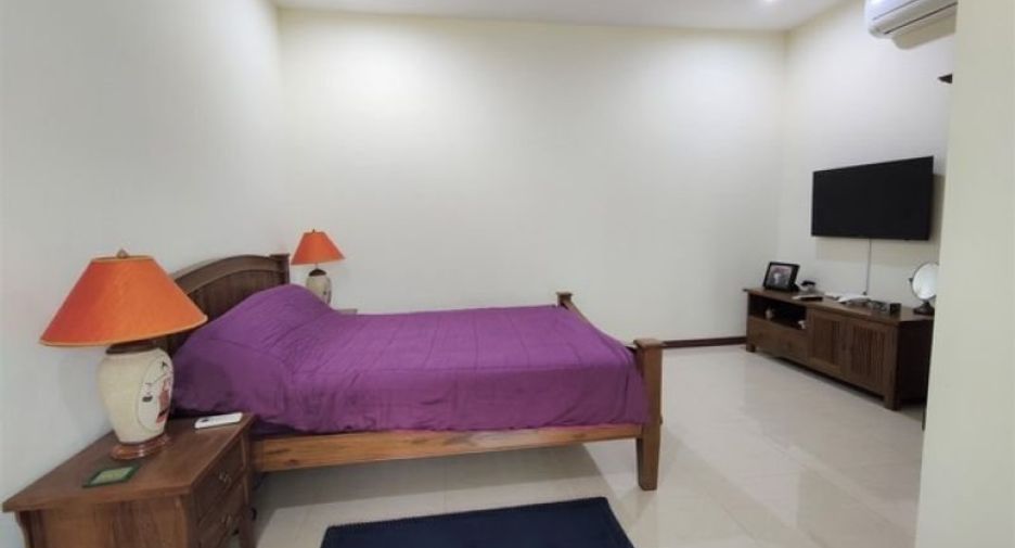For sale 2 bedrooms house in Saraphi, Chiang Mai