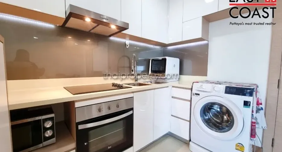 For rent 2 bedrooms condo in Bang Lamung, Chonburi