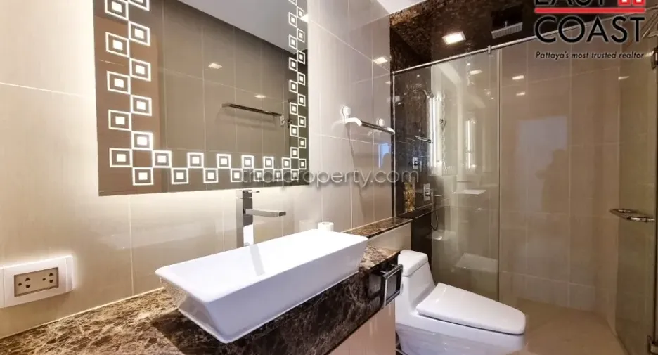 For rent 2 bedrooms condo in Bang Lamung, Chonburi