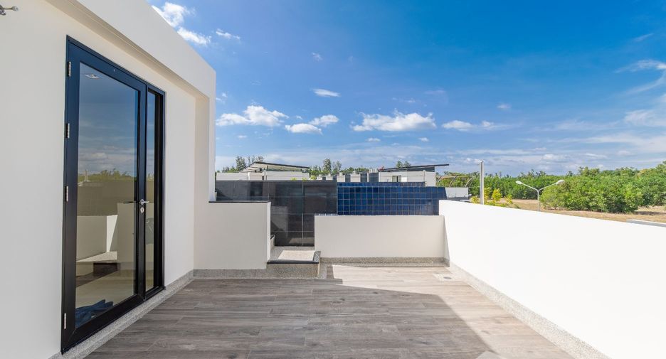 For sale 5 bed villa in Thalang, Phuket