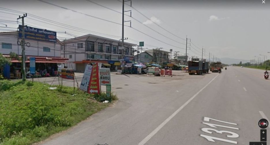 For sale 1 bed retail Space in San Kamphaeng, Chiang Mai