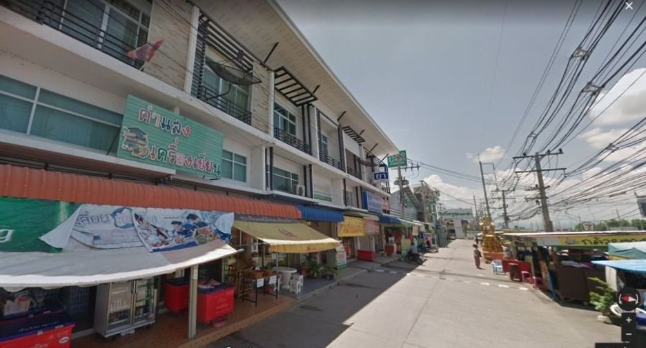 For sale 1 bed retail Space in San Kamphaeng, Chiang Mai