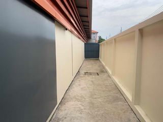 For sale warehouse in Mueang Samut Prakan, Samut Prakan