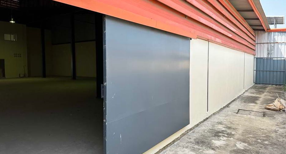 For sale warehouse in Mueang Samut Prakan, Samut Prakan