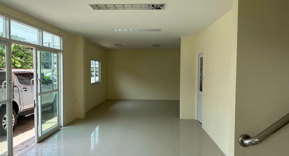 For sale warehouse in Mueang Samut Prakan, Samut Prakan
