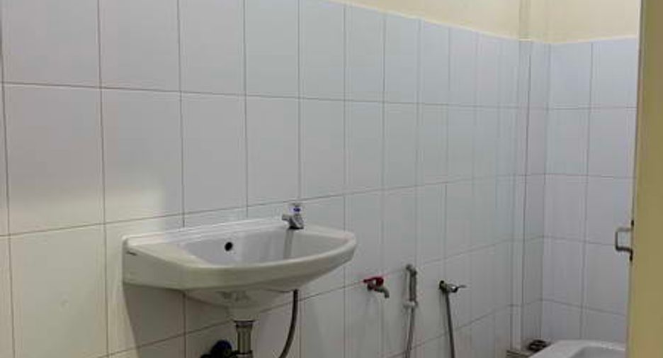 For sale warehouse in Mueang Samut Prakan, Samut Prakan