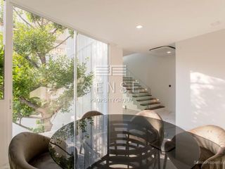 Casa adosada en venta de 4 habitaciones en Wang Thonglang, Bangkok