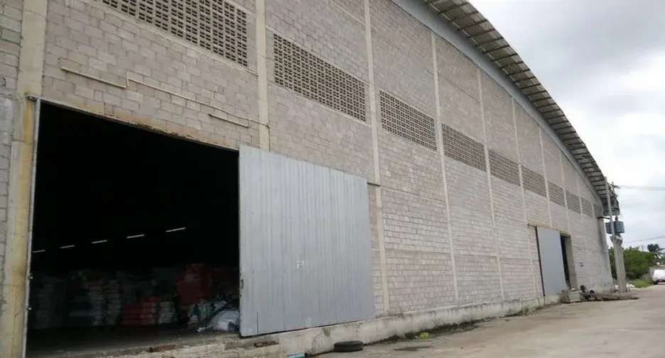 Almacén en alquiler y en venta en Krathum Baen, Samut Sakhon