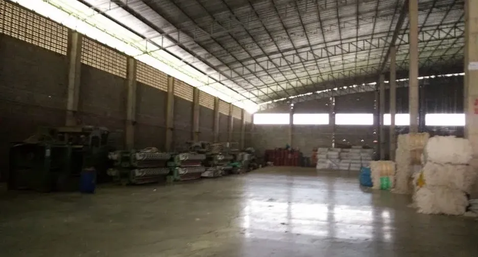 Almacén en alquiler y en venta en Krathum Baen, Samut Sakhon