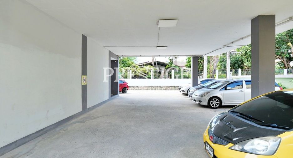 Local comercial en venta de 24 habitaciones en Bang Lamung, Chonburi